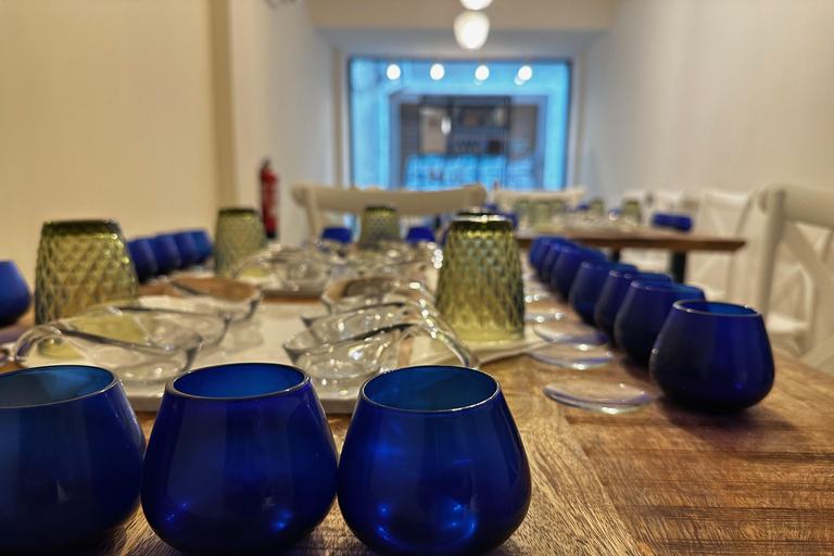 Granada: Extra Virgin Olive Oil Tasting Private: Professional olive oil tasting