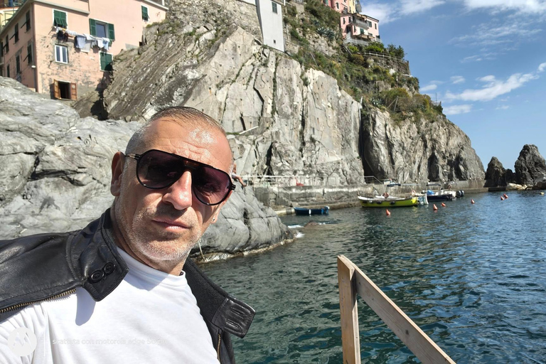 Florence to Cinque Terre e Pisa: Private Full-Day Tour