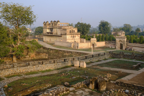 Tour di un giorno di Orchha e del Forte di Jhansi da Khajuraho con guida