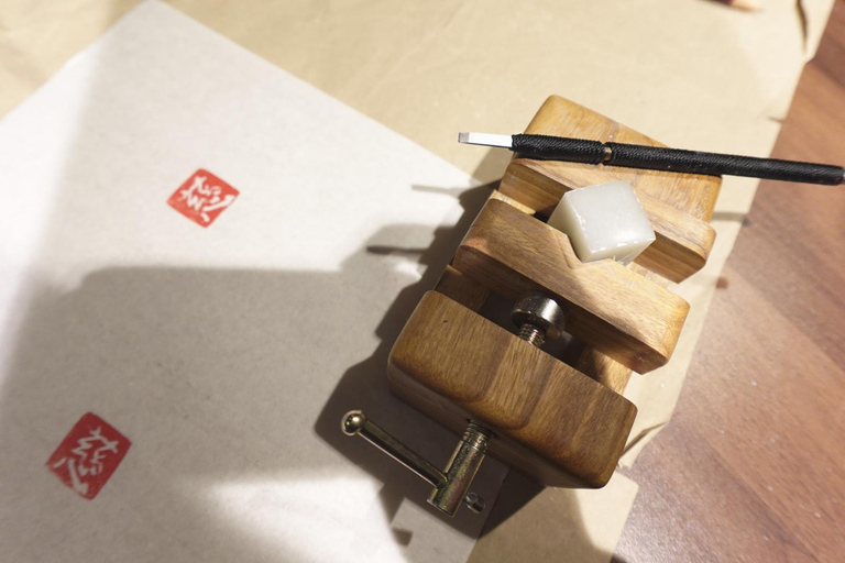 Kyoto: Stone Seal Carving Workshop with Calligrapher Calligraphy & Stone seal carving course