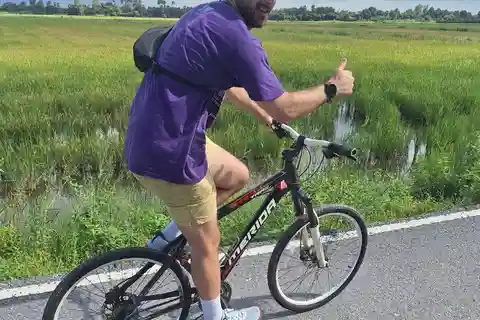 Ayutthaya, côté historique et rural, visite facile à bicyclette.