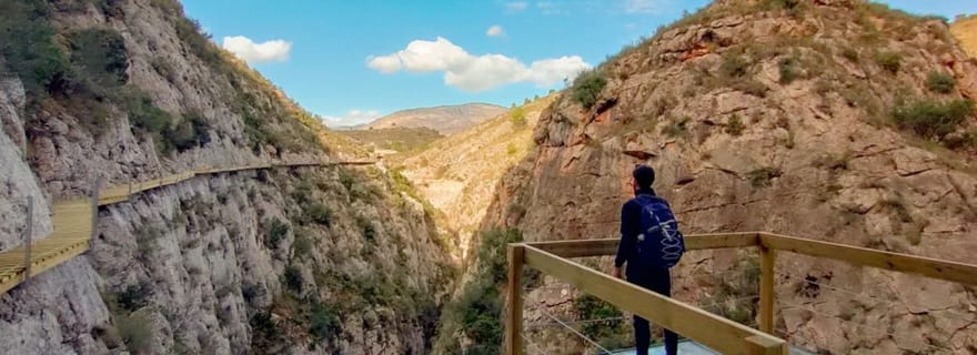 Randonnée guidée vers la palpitante passerelle du canyon de Relleu