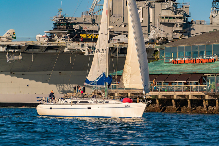 San Diego : Détendez-vous lors d&#039;une croisière de luxe le matin, le jour ou au coucher du soleil.Voile publique de 2 heures le matin