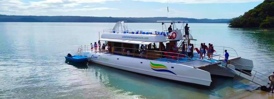Playa del Coco : excursion au coucher du soleil en trimaran dans la péninsule de Papagayo