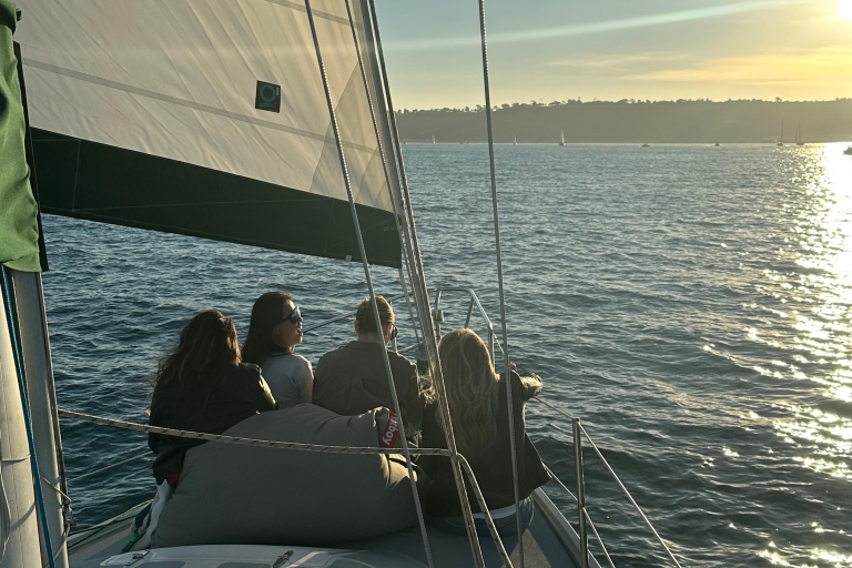 San Diego : Excursion guidée au coucher du soleil et en journée à bord d'un voilierNavigation à la journée