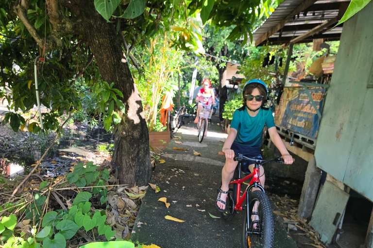 Bangkok: Hidden Gems Bike Tour to Street Food