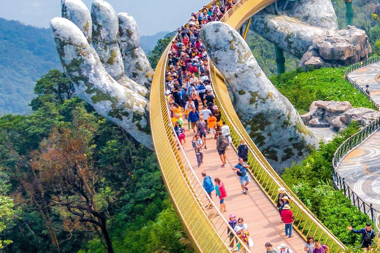 Excursión de un día entero al Puente Dorado de las Colinas de Ba Na desde Da Nang