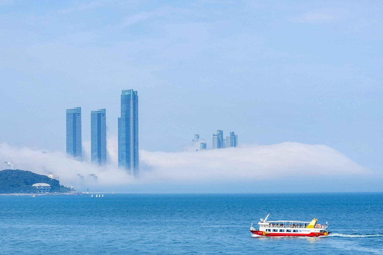 Busan Coastal Tour: Yonggungsa, Cruise & Gamcheon