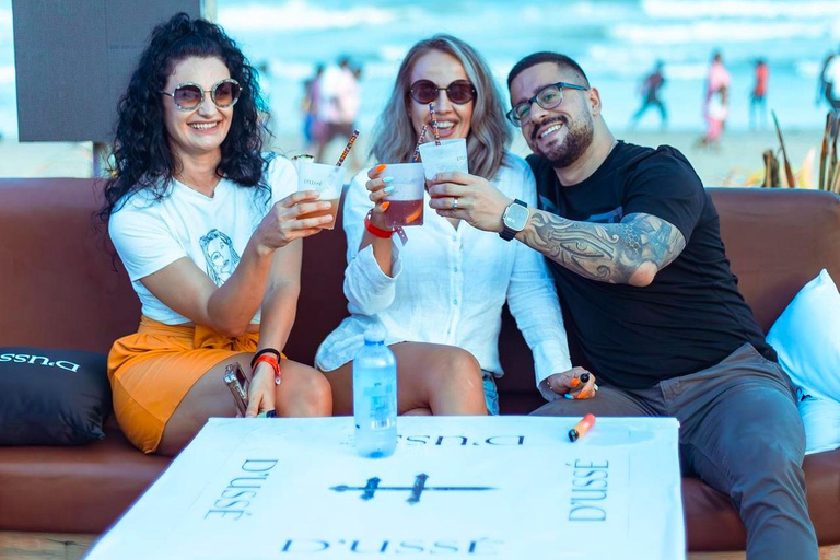 Experiencia de lujo frente a la playa de Accra: sol, arena, serenidad y almuerzo