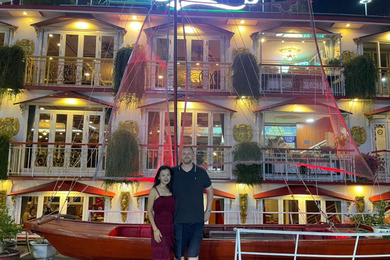 Ho Chi Minh City: Landmark 81 SkyView & Dinner Cruise Saigon River Classic Cruise Buffet Dinner - No Pick Up