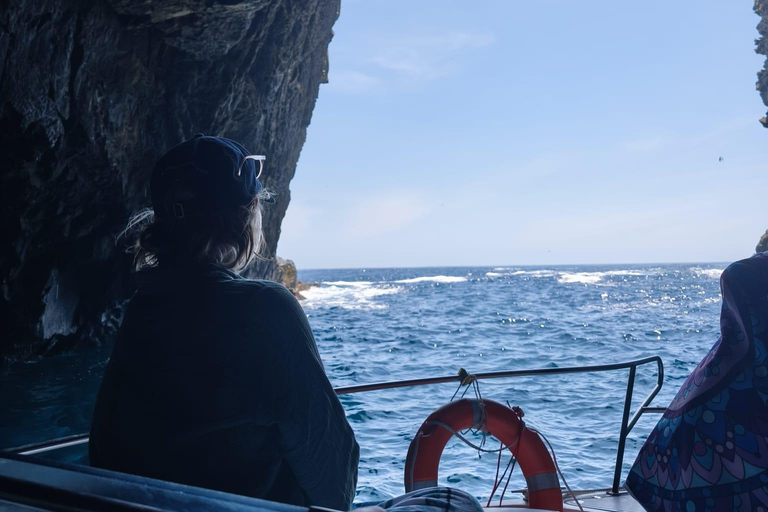 Flores: Caves, Waterfalls and Snorkelling