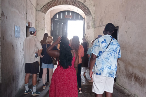 Accra: Cape Coast & Elmina Castles 2-Day Tour & Cruise