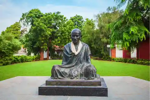 Heritage & Cultural Walk of Ahmedabad (2 Hours Tour)