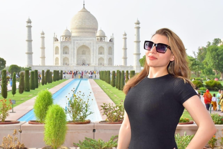 Agra -Taj Mahal con visita al mausoleo sin colas de esperaAgra -Taj Mahal con Mausoleo + Guía+ AC-Transporte