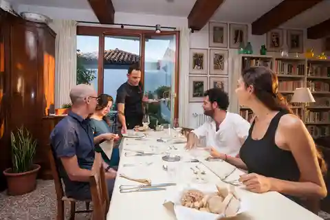 Venice: Cooking Class with Tiramisu and Pasta Making