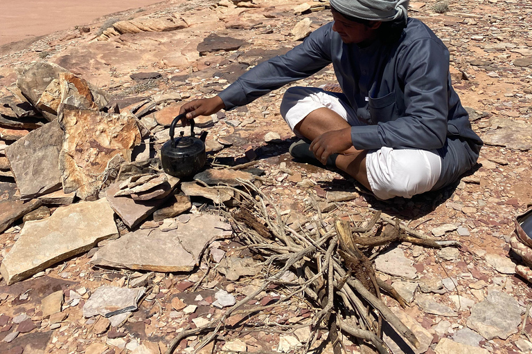 Wadi Rum Trip: Bedouin Cultural Immersion With Camp & 3Meals