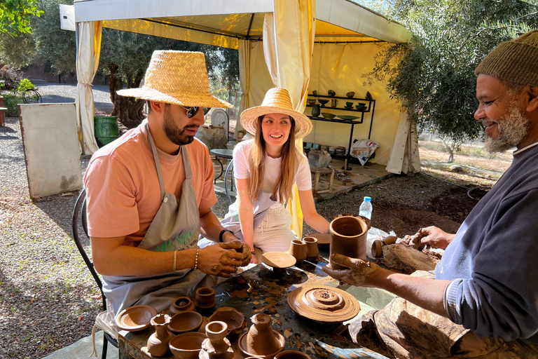 Clases de Experiencia, Cocina, Cerámica y MosaicoClase de cerámica y comida en la granja