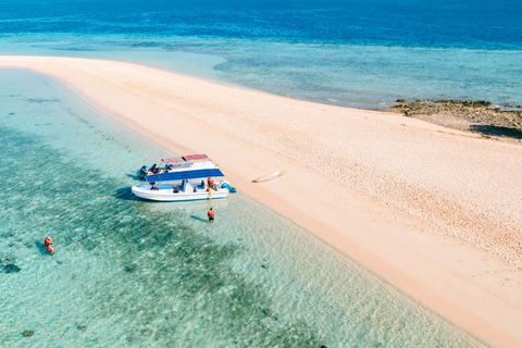 Coron: Overnight Island Adventure with Meals and Transfers