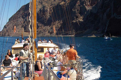 من فونشال: جولة إرشادية إلى جزر ديزرتاس