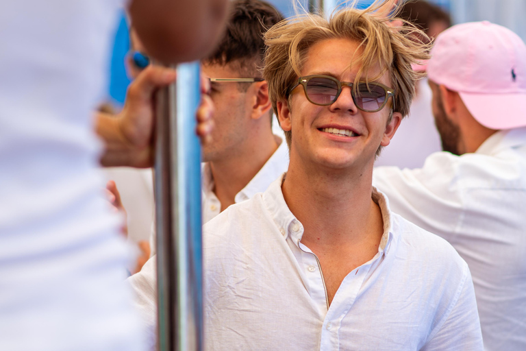 Dubrovnik: Sunset Boat Party with DJ & Blue Lagoon Swim Stop