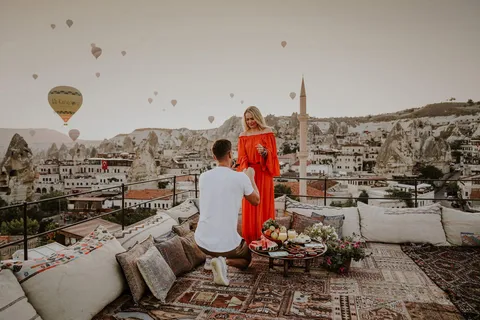 Demande en mariage surprise et fiançailles en Cappadoce