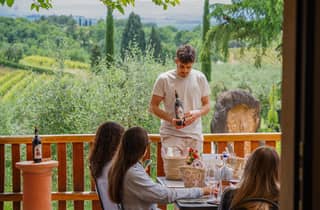 Siena: Weinkellerbesuch, Weinverkostung und Mittagessen