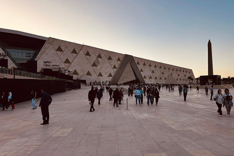 Hurghada Cairo flight: pyramids, kings mummies museum or GEM pyramids, GEM Museum