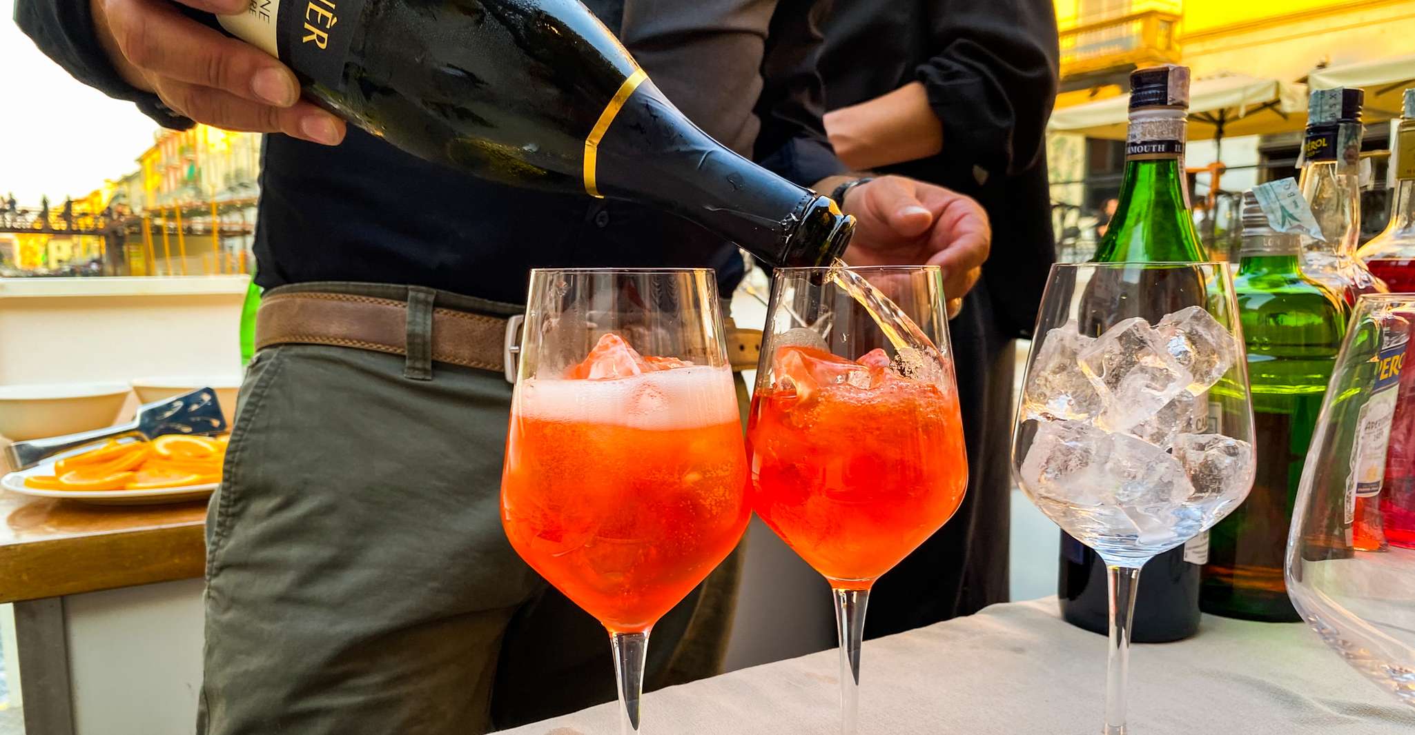 Milan, Navigli District Canal Boat Tour met Aperitivo - Housity