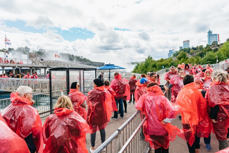Toronto : Chutes du Niagara avec croisière en bateauToronto : Journée sans attraction aux chutes du Niagara