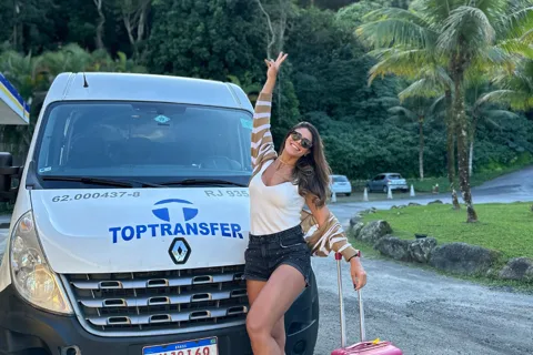 Da Vila do Abraão: Traslado compartilhado para Paraty