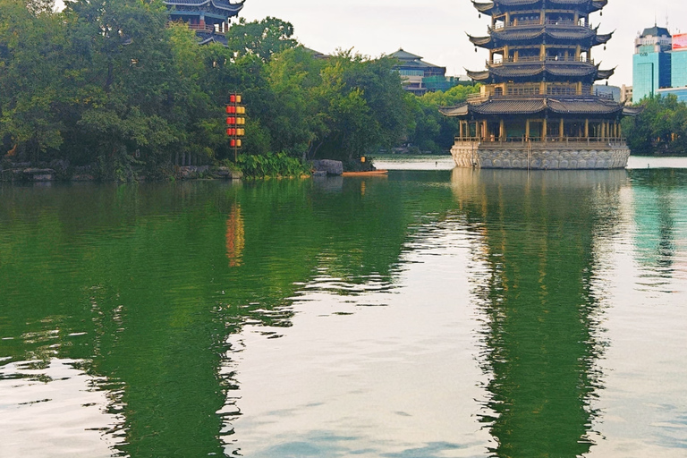 Guilin City Shared Day Trip: Elephant Hill, Cruise & Cave