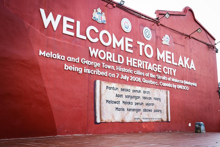 Melaka After Dark Food Tour with Local Guide