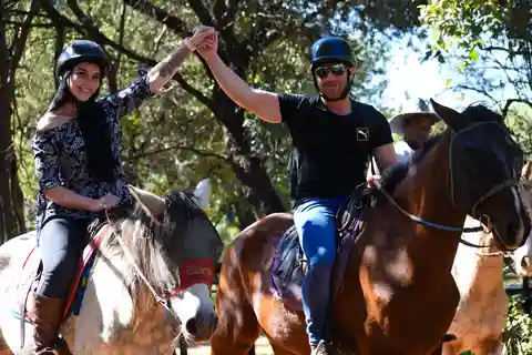2時間の日の出乗馬サファリ