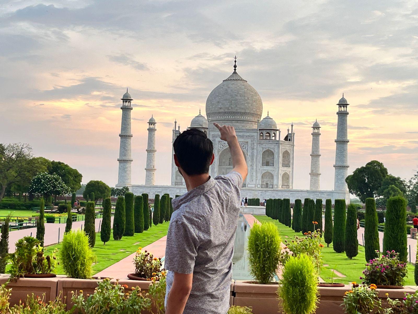 Ab Delhi: Tagestour zum Taj Mahal bei Sonnenaufgang und nach Agra mit 5-Sterne-Mahlzeit