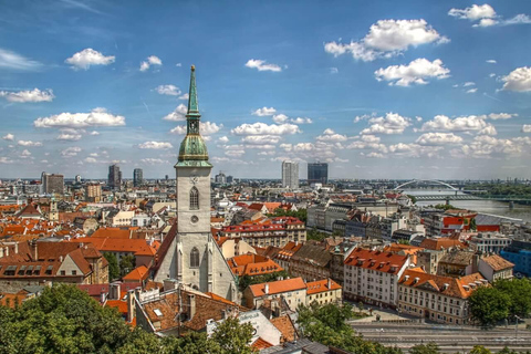 Desde Viena: excursión de un día a Bratislava y Budapest