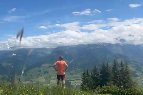 Spiez: Summit Mt. Niesen with a Swiss Triathlete