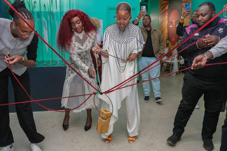 Nairobi: Museum of Illusions Guided Tour with transfers