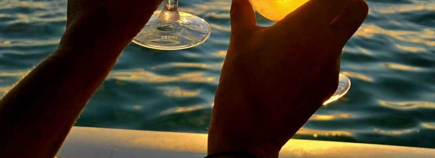 Lagon de Tahiti : Croisière Sunset inoubliable face à Moorea