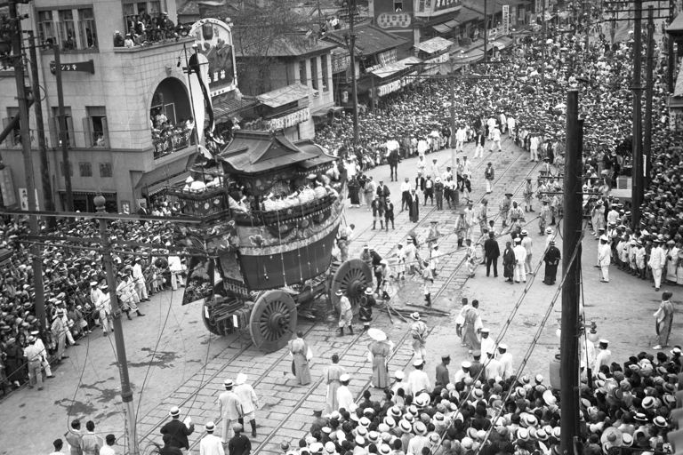 Kyoto: Gion Festival – Japan's Top 3 Festivals Experience Kyoto: Gion Matsuri Evening Food & Cultural History Walk