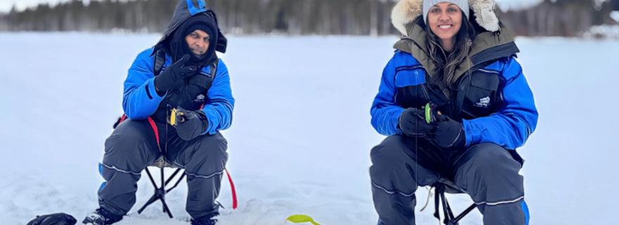 Rovaniemi : Pêche sur glace depuis une propriété privée au bord d'un lac, avec barbecue