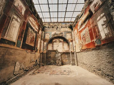 Neapel: Geführte Tour durch Herculaneum ohne Anstehen und Transfer Neapel: Geführte Tour durch Herculaneum ohne Anstehen und Transfer