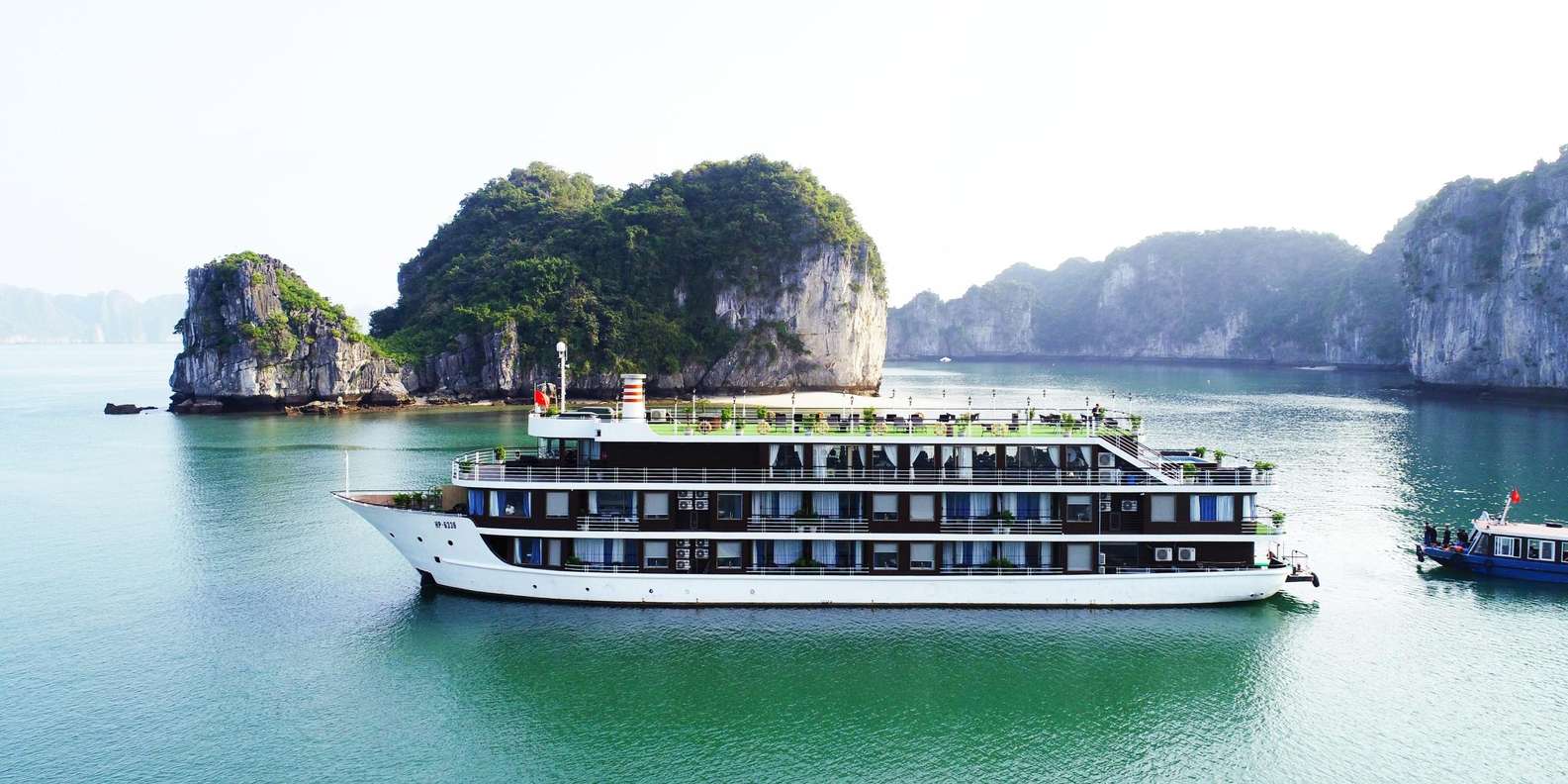 Halong Bay cruise — photo 21