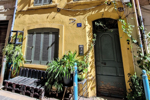 Marseille: Vestiges\Vieux Port\Le Panier\avec un Marseillais