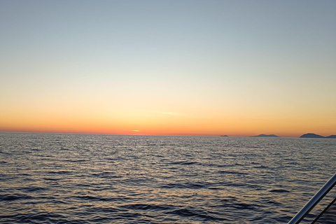 Zonsondergangtour met een glazen boot rond de oude stad en grotten in Dubrovnik