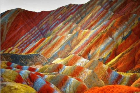 By bullet train from Lanzhou to Zhangye rainbow Mountain