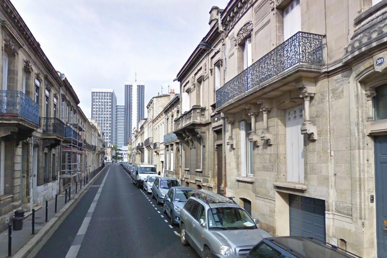 2h Walking tour of the "Ugly" Bordeaux