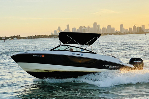 Aluguel de barco com capitão em Miami Beach - até 6 pessoas