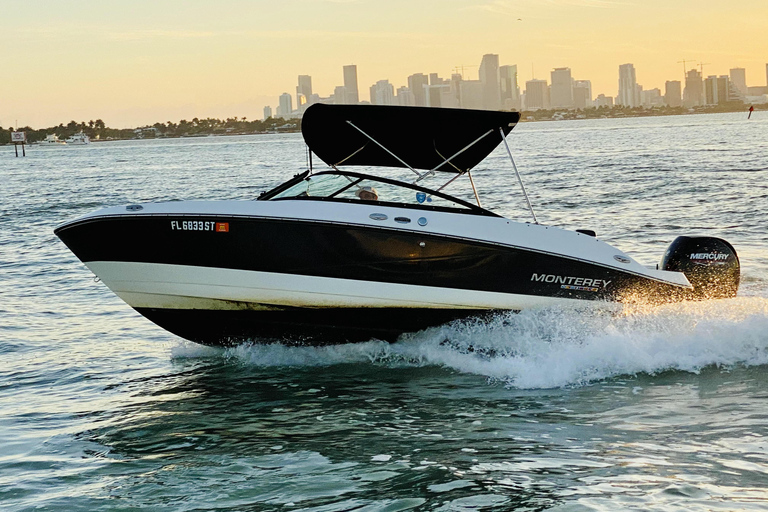 Aluguel de barco com capitão em Miami Beach - até 6 pessoas