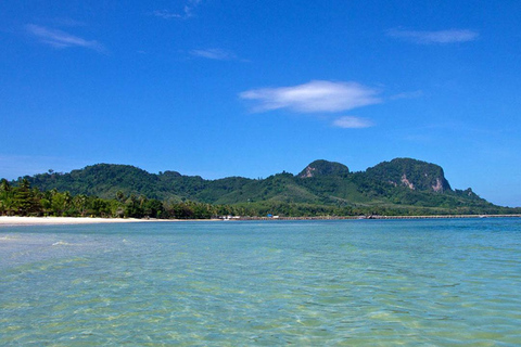 Ko Lanta: Excursión a la Cueva Esmeralda y las 4 Islas en barco de cola larga