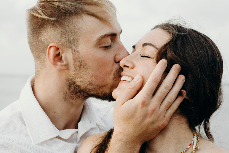 Brisbane: Private Beach Photo Shoot Experience